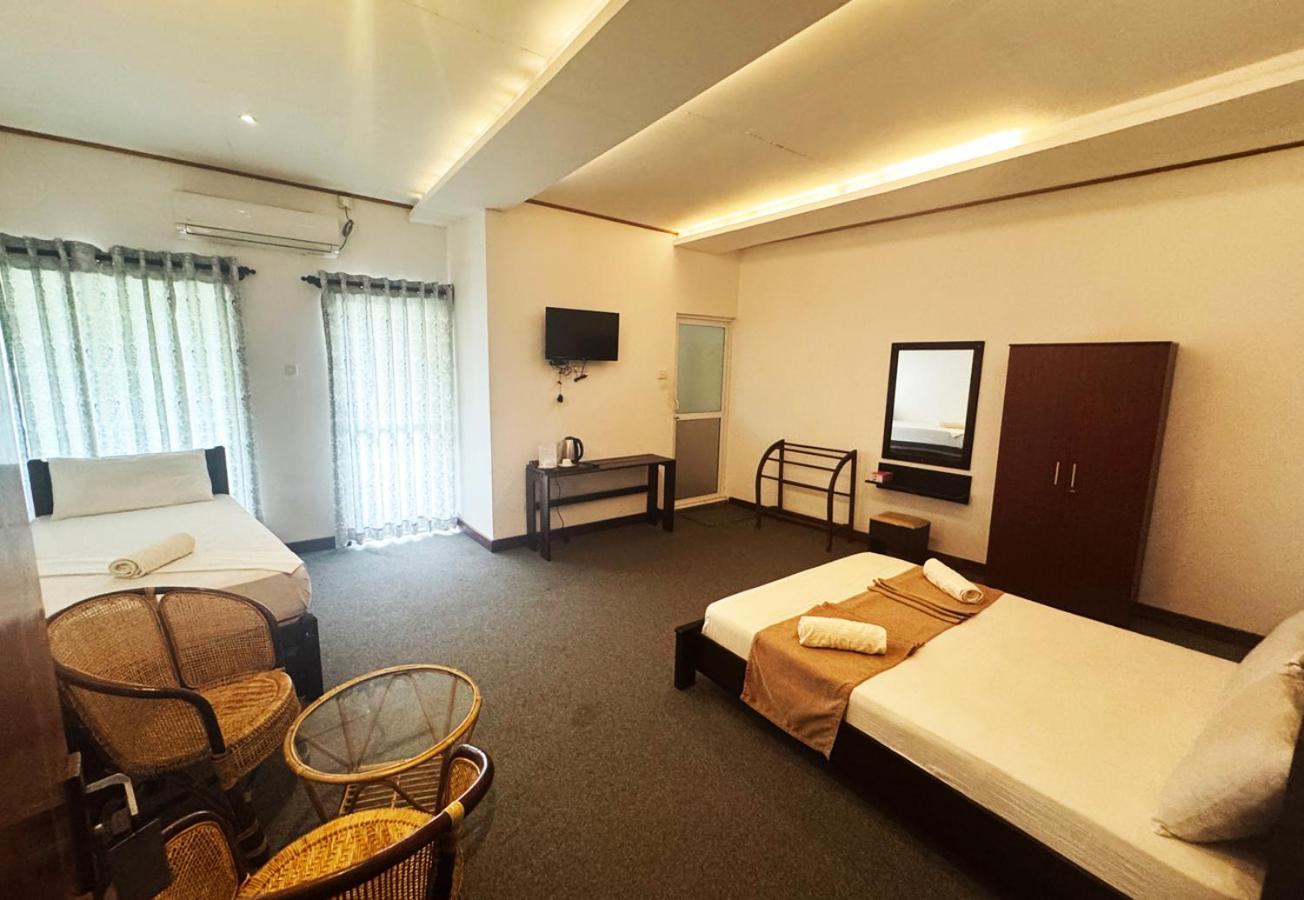 נגומבו Nico Lagoon Hotel מראה חיצוני תמונה