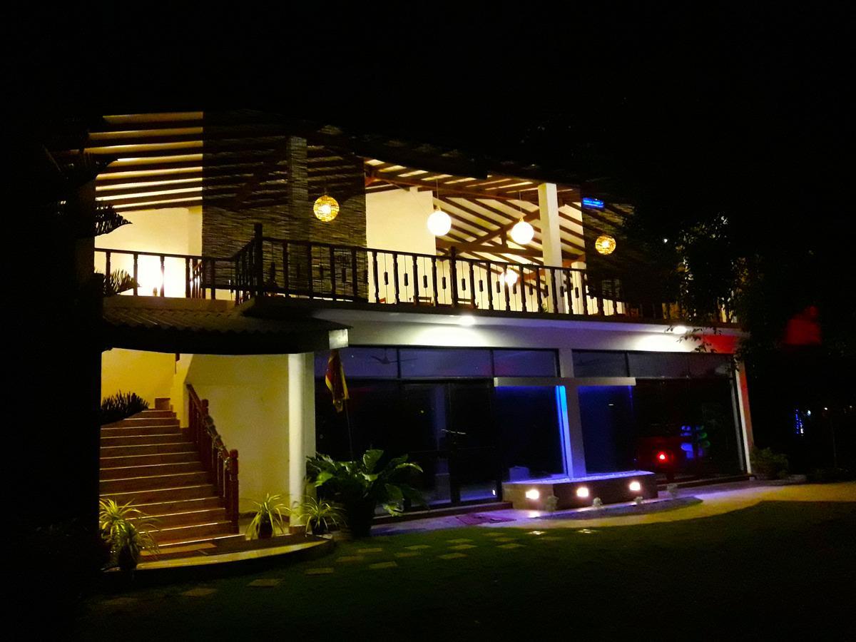 נגומבו Nico Lagoon Hotel מראה חיצוני תמונה