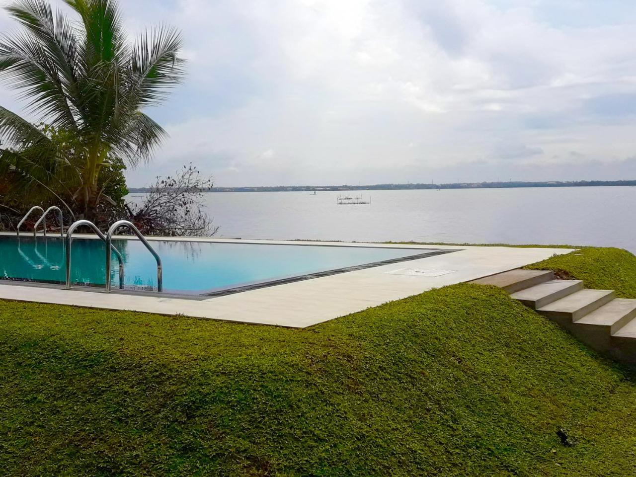 נגומבו Nico Lagoon Hotel מראה חיצוני תמונה